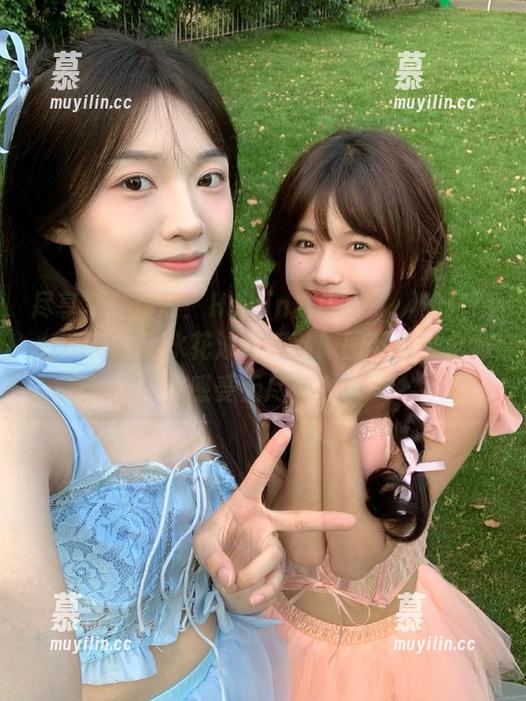 尽享夏日清凉：Habin夏彬 (하빈)的MissDica欢乐水花泳池派对原图下载，全方位感受无尽魅力！